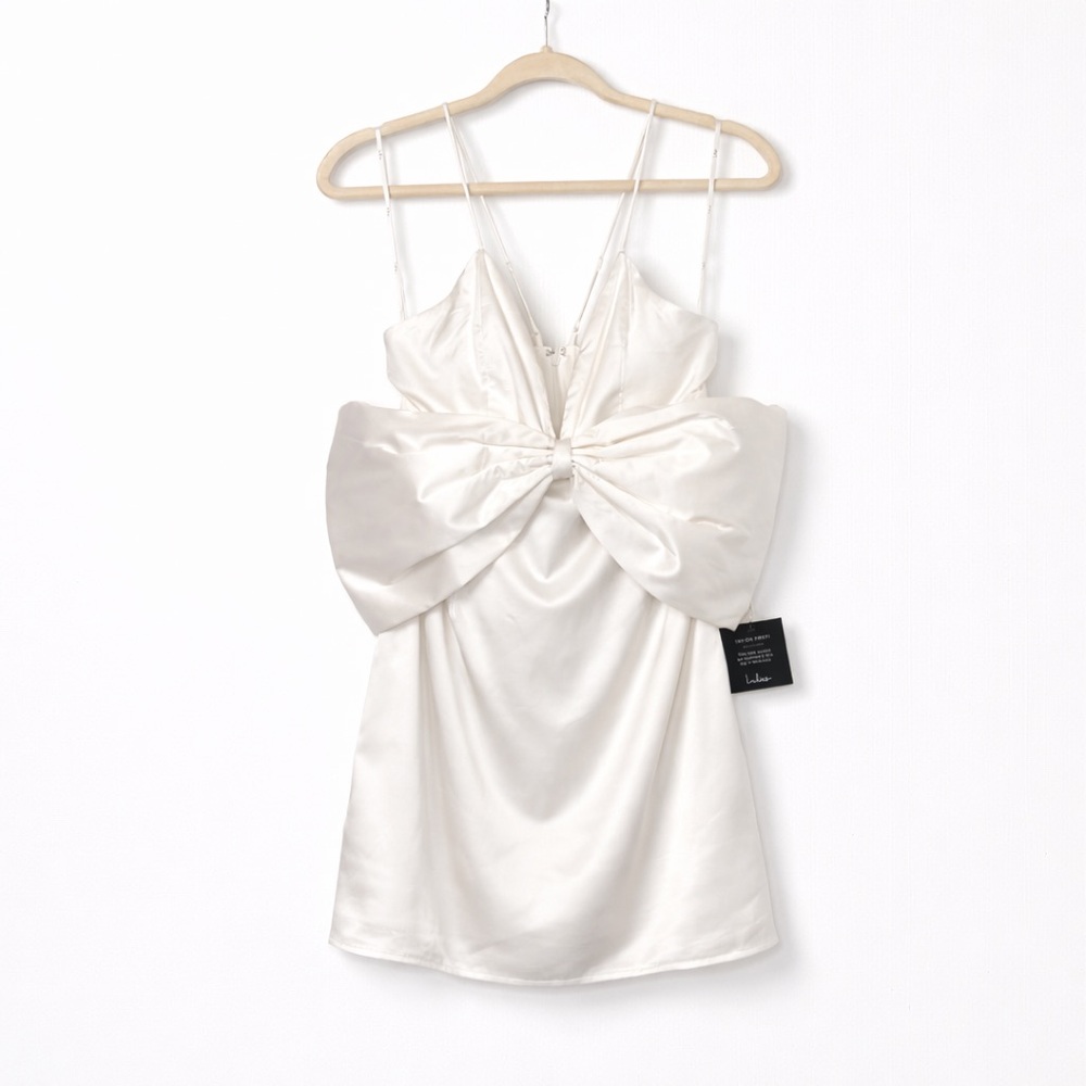 NWT LULUS Front Bow Mini Dress. Size Small - Picture 2 of 8